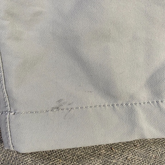 Under Armour UA Golf Chino Shorts Mens Size 34 Grey Stretch Performance - Picture 6 of 9